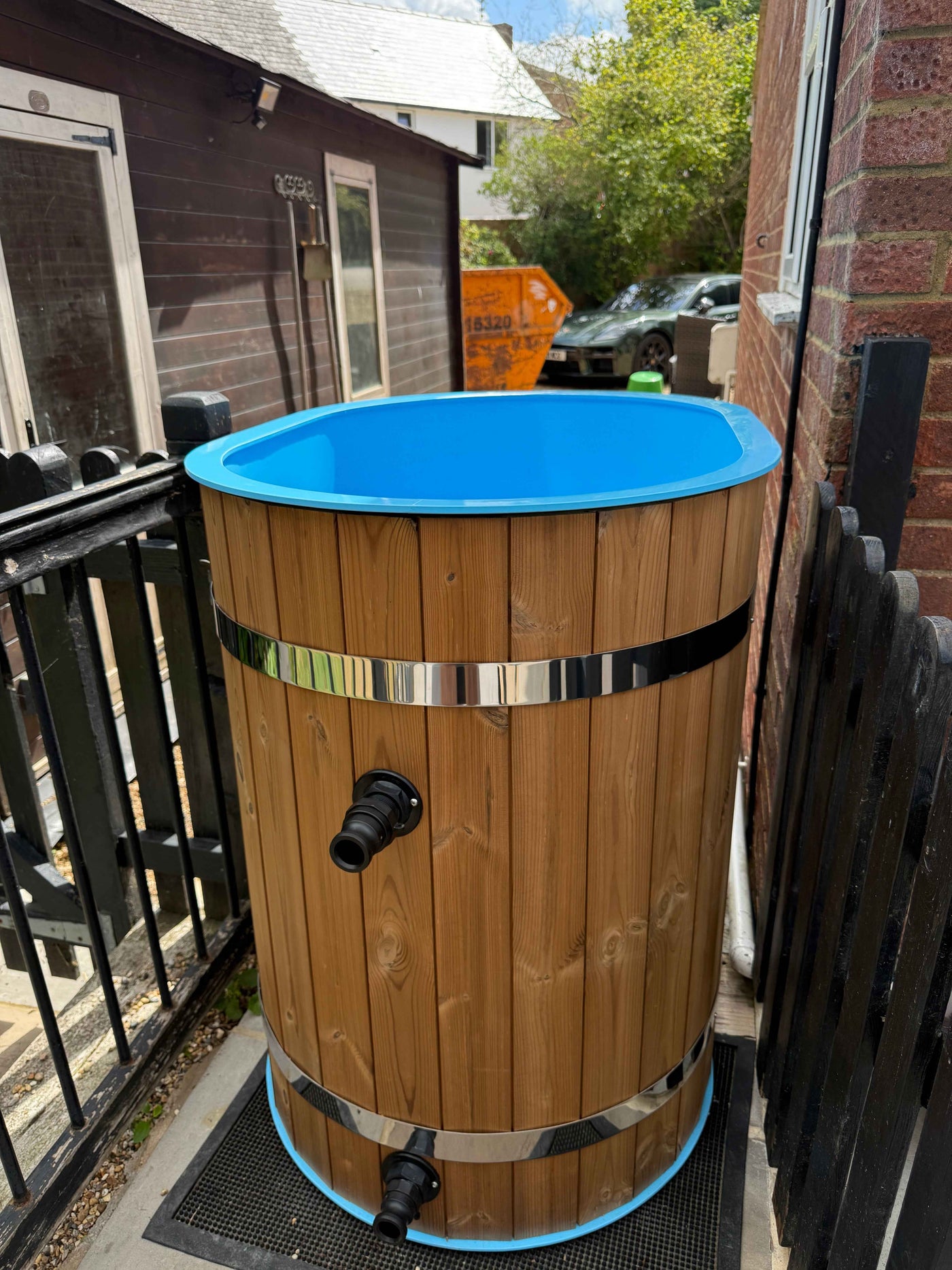 Heat or cool, 3–40°C — Helix Ice Bath — Round and Oval